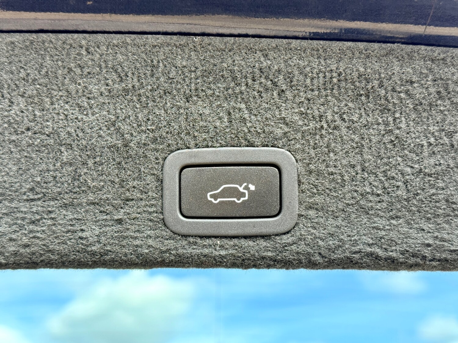 Used Volvo XC60 2012 for sale - 78028186: Photo 36