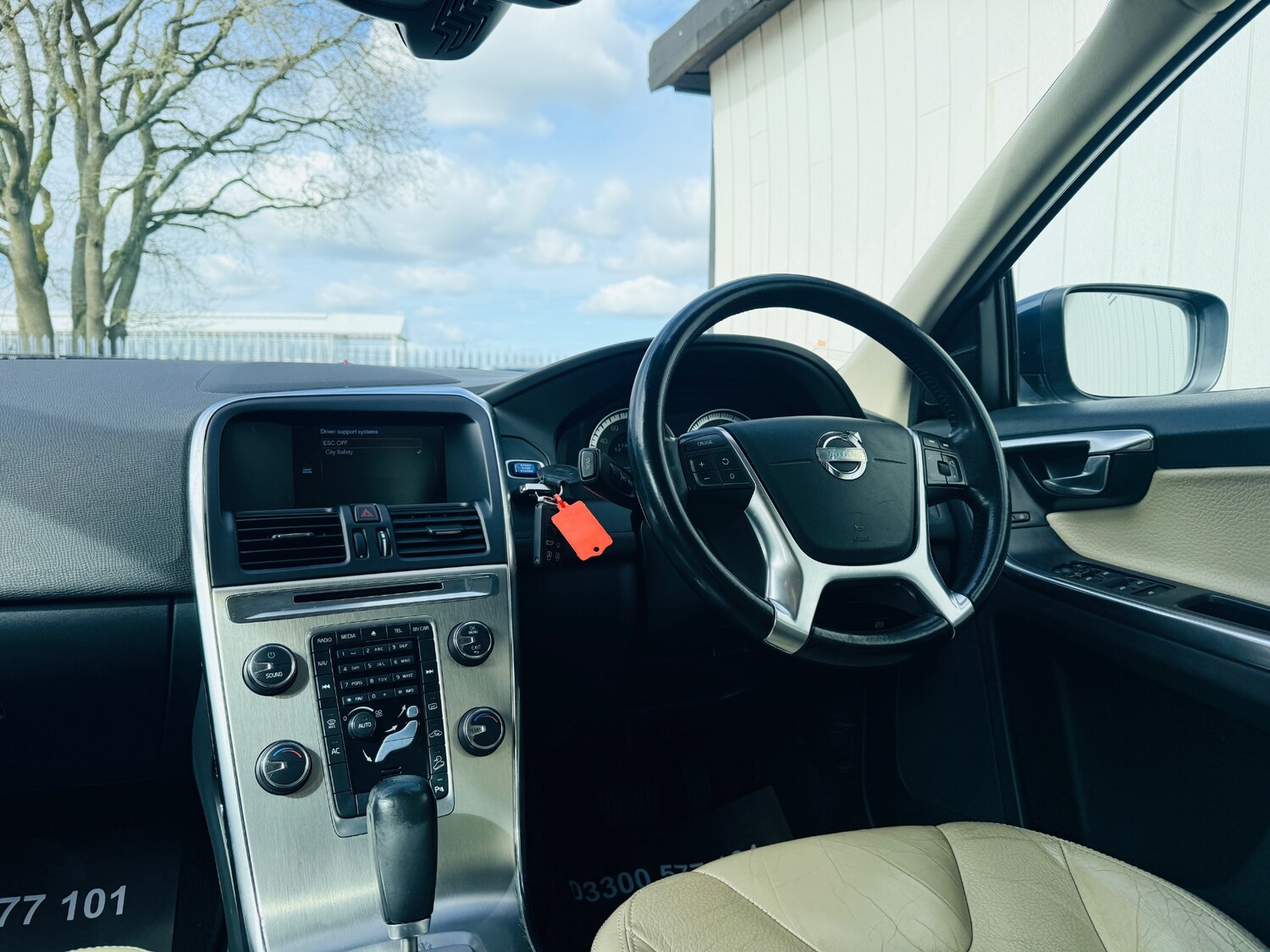 Used Volvo XC60 2012 for sale - 78028186: Photo 38