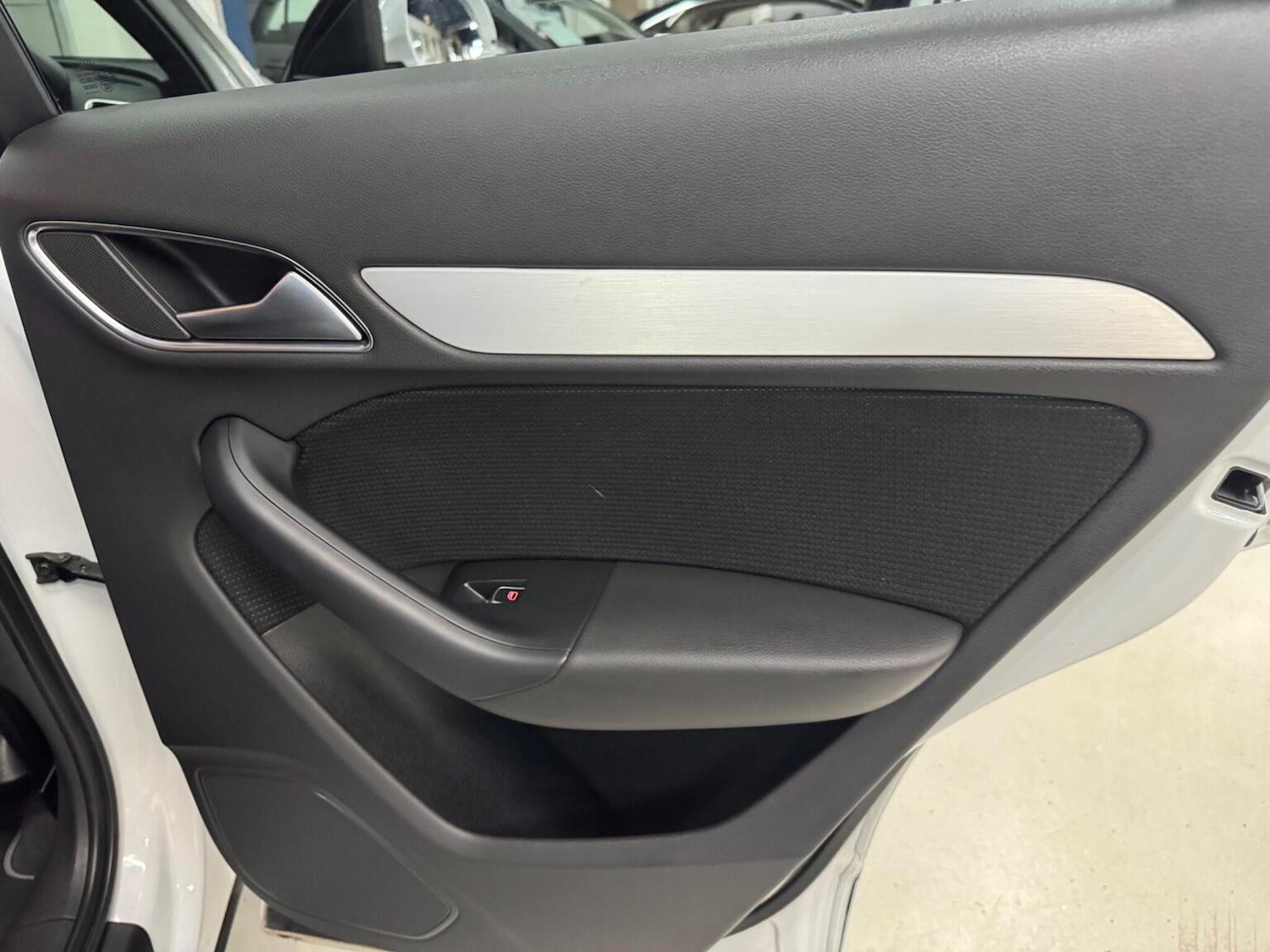 Used Audi Q3 2014 for sale - 78031574: Photo 23