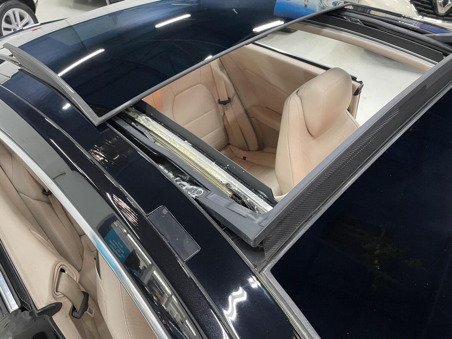 Used Mercedes-Benz E Class 2014 for sale - 77668505: Photo 17