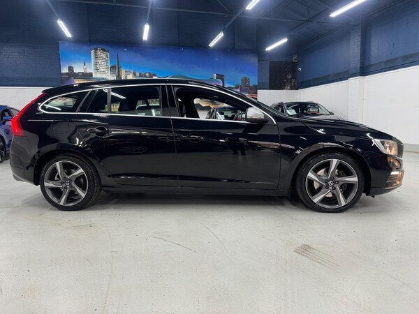 Used Volvo V60 2015 for sale - 76305626: Photo 13