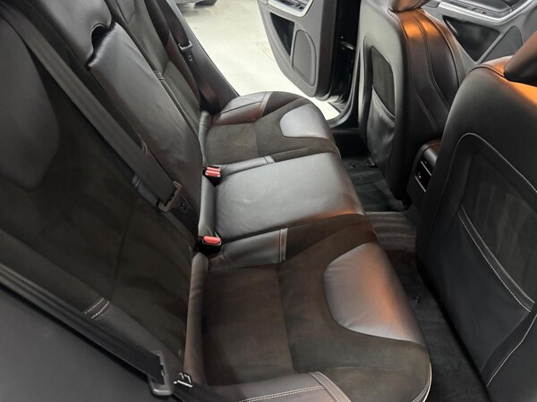 Used Volvo V60 2015 for sale - 76305626: Photo 23