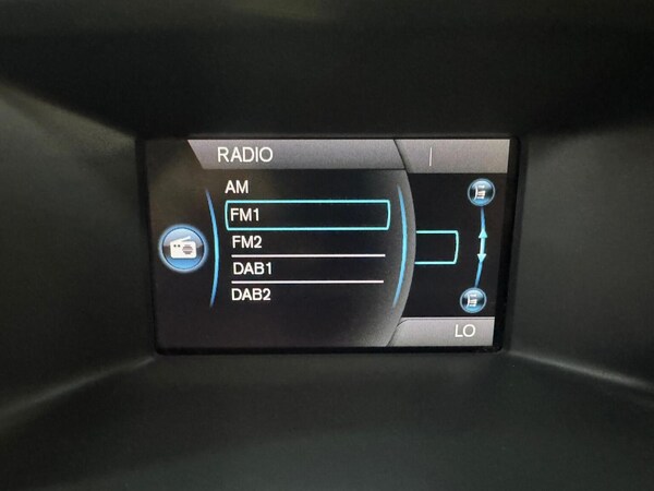 Used Volvo V60 2015 for sale - 76305626: Photo 29