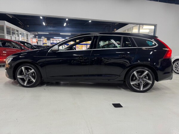 Used Volvo V60 2015 for sale - 76305626: Photo 7