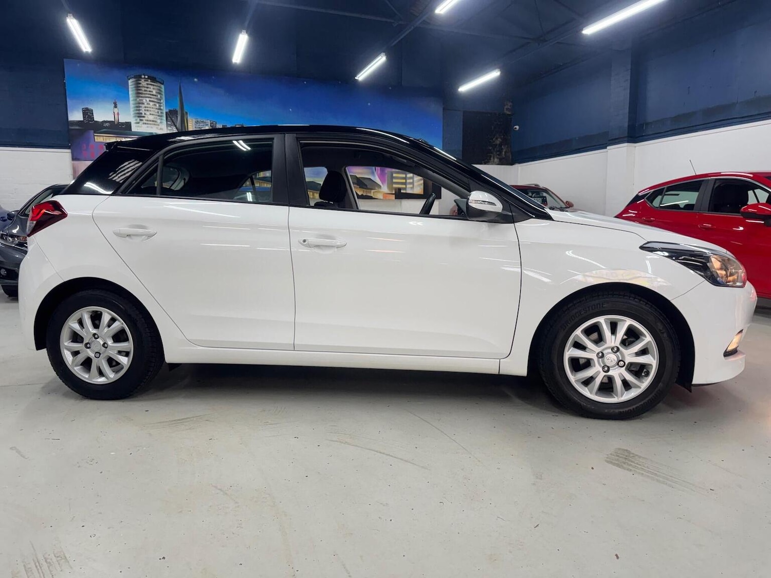 Used Hyundai i20 2017 for sale - 76324812: Photo 13