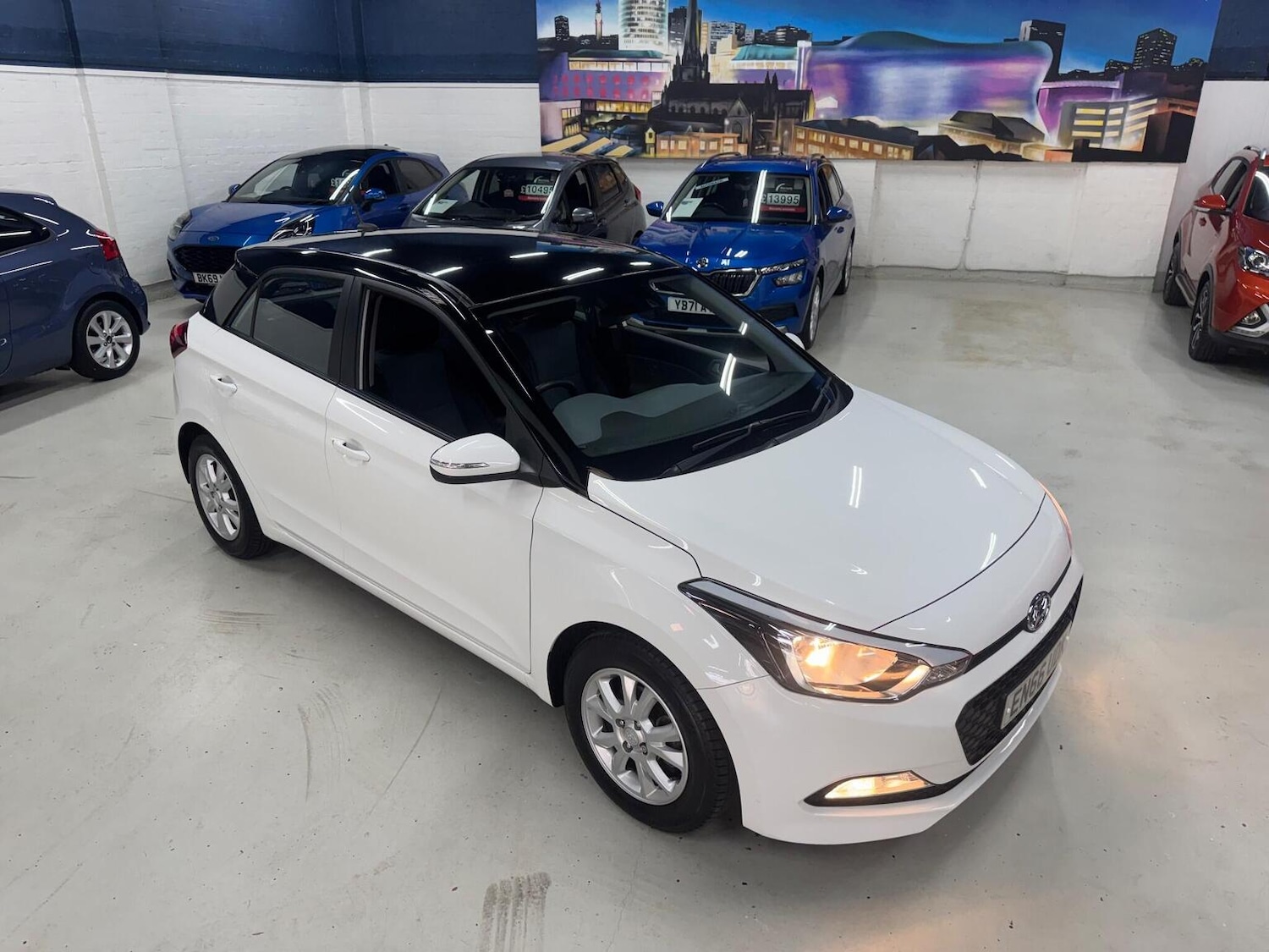 Used Hyundai i20 2017 for sale - 76324812: Photo 17