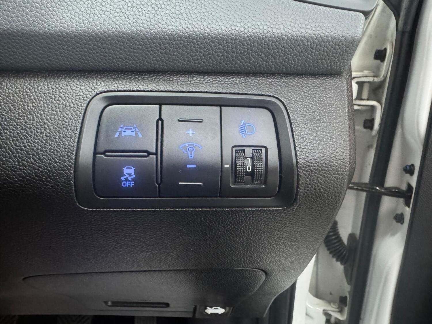 Used Hyundai i20 2017 for sale - 76324812: Photo 28