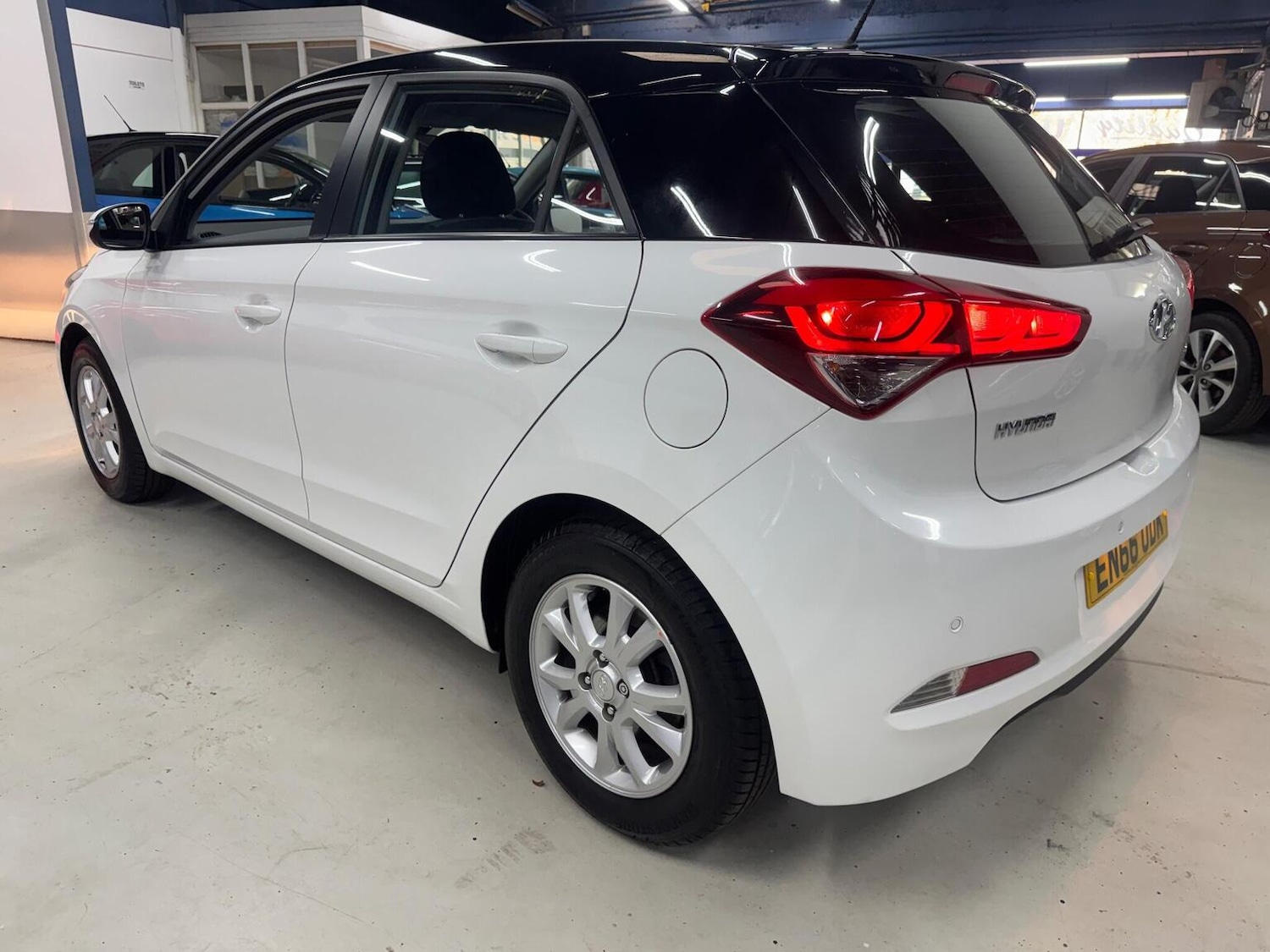 Used Hyundai i20 2017 for sale - 76324812: Photo 7