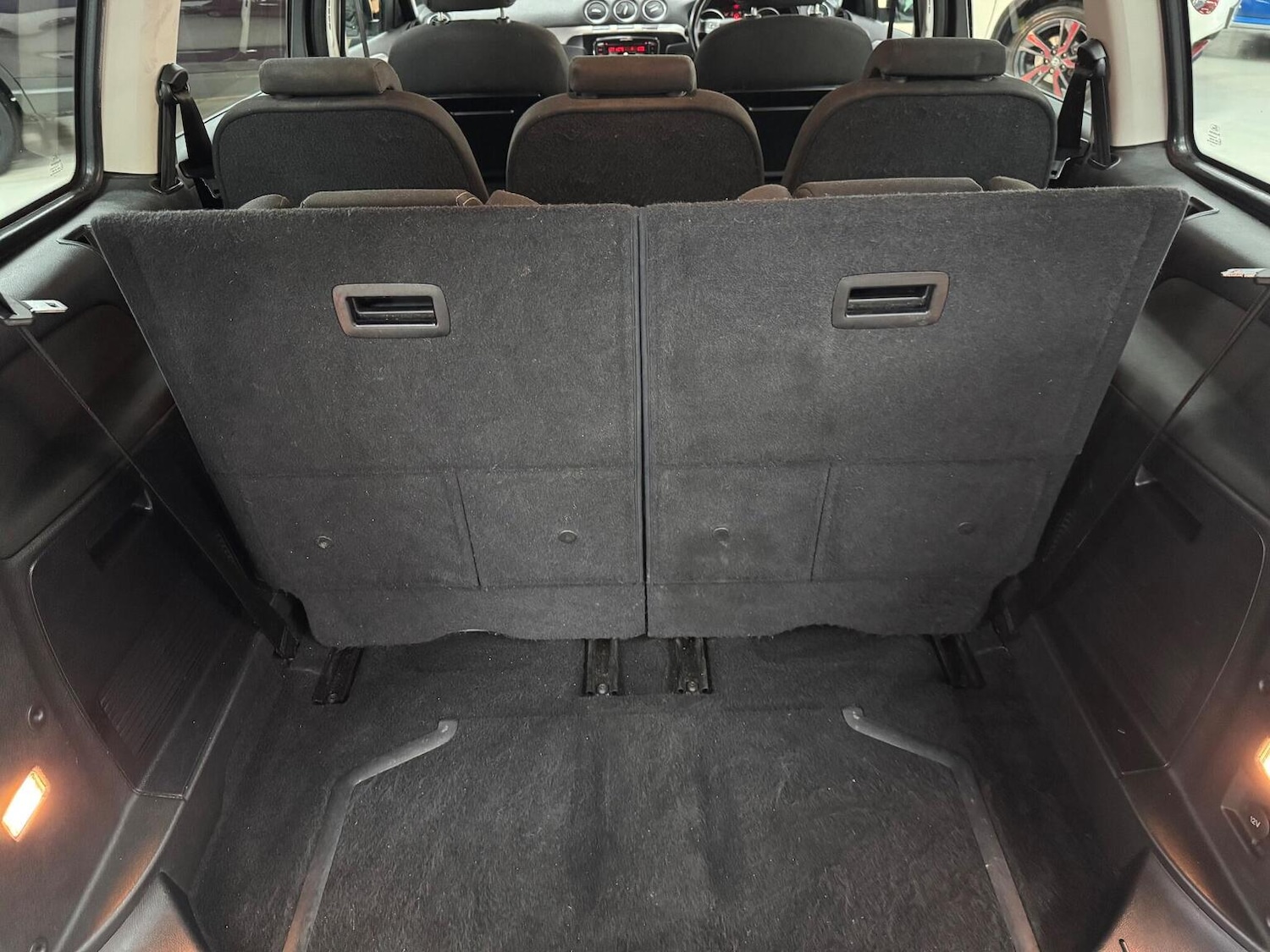 Used Ford Galaxy 2015 for sale - 76631600: Photo 14