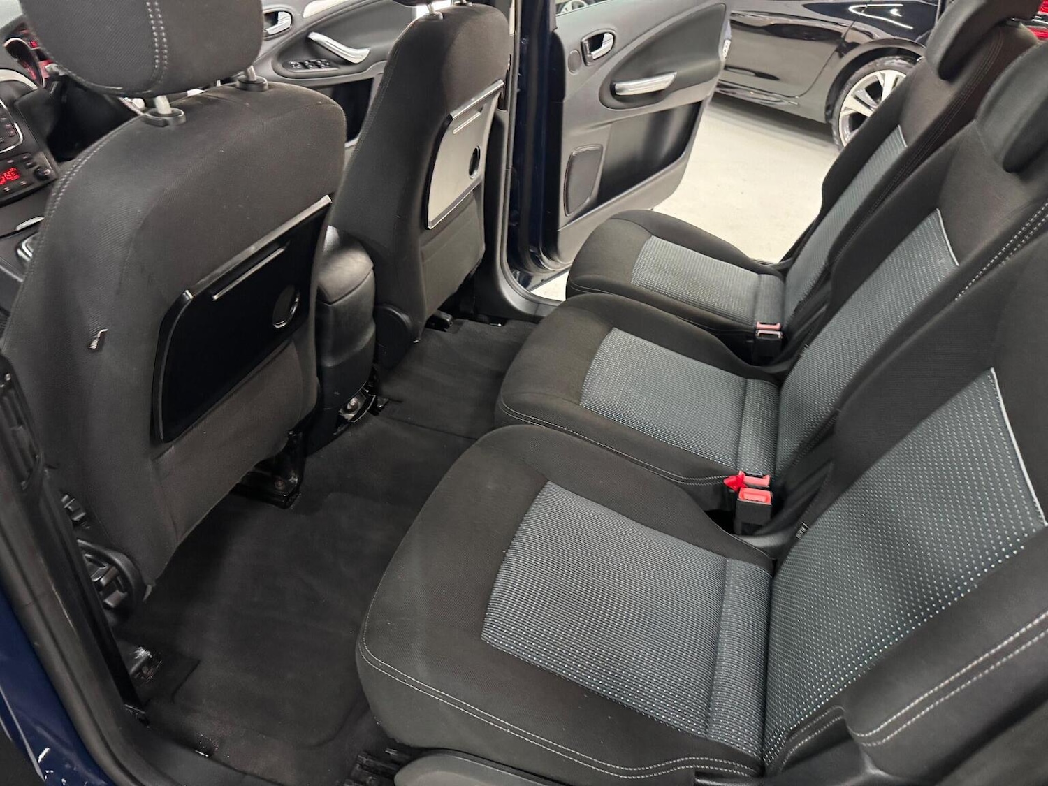 Used Ford Galaxy 2015 for sale - 76631600: Photo 17