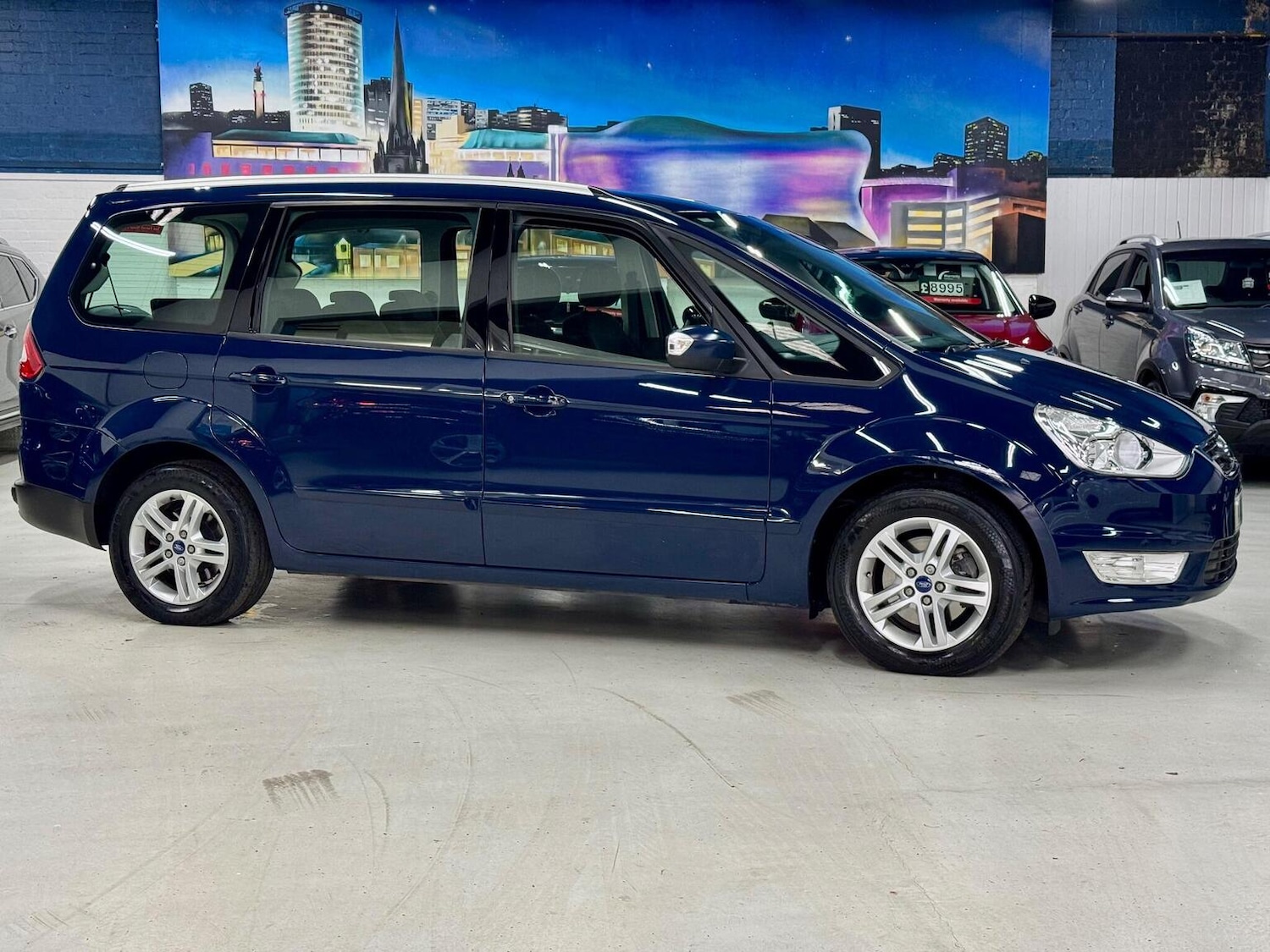 Used Ford Galaxy 2015 for sale - 76631600: Photo 2