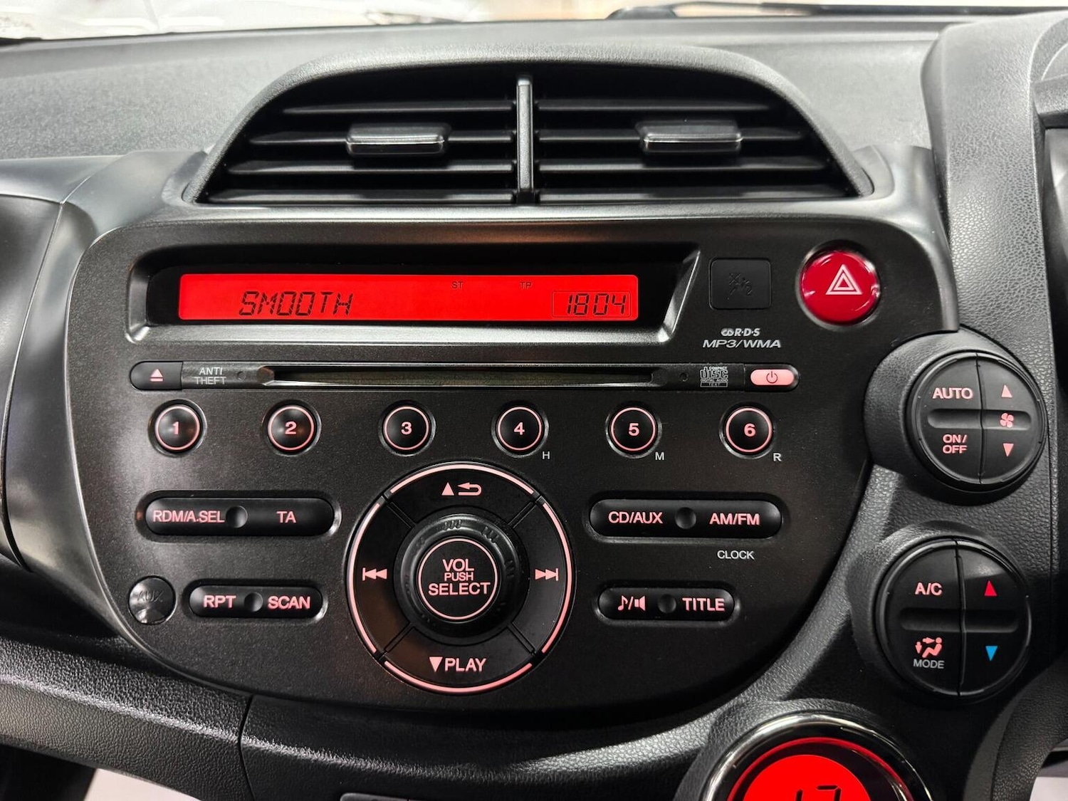 Used Honda Jazz 2013 for sale - 77027973: Photo 31