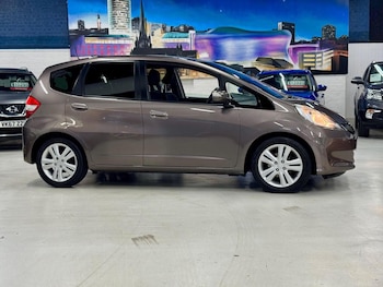 Used Honda Jazz 2014 for sale - 76397085: Photo