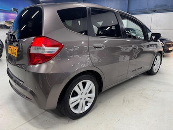Used Honda Jazz 2014 for sale - 76397085: Photo