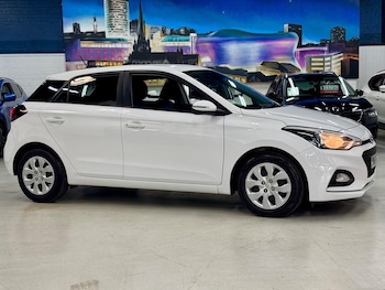 Used Hyundai i20 2018 for sale - 79194104: Photo