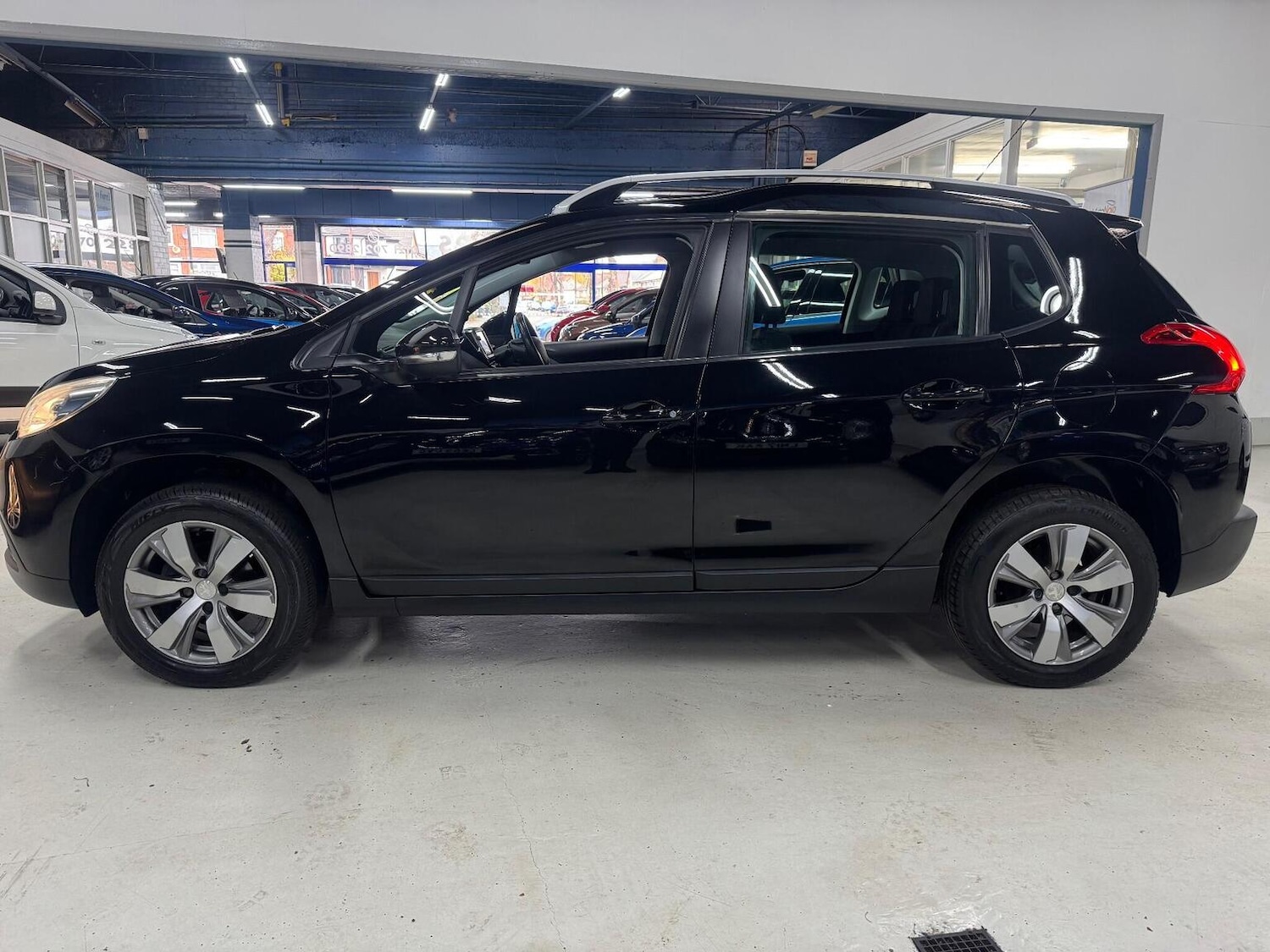 Used Peugeot 2008 2016 for sale - 76497385: Photo 12