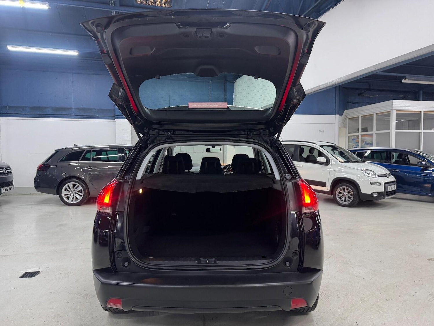 Used Peugeot 2008 2016 for sale - 76497385: Photo 9