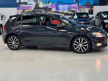 Used Volkswagen Golf 2018 for sale - 79620604: Photo