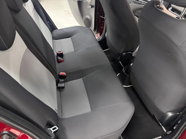 Used Toyota Yaris 2017 for sale - 76305592: Photo 18