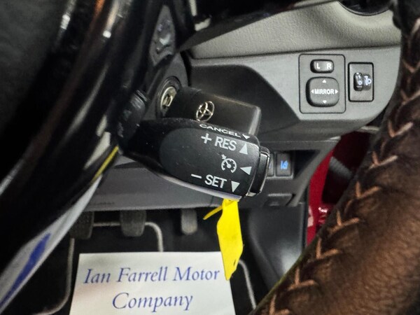 Used Toyota Yaris 2017 for sale - 76305592: Photo 31