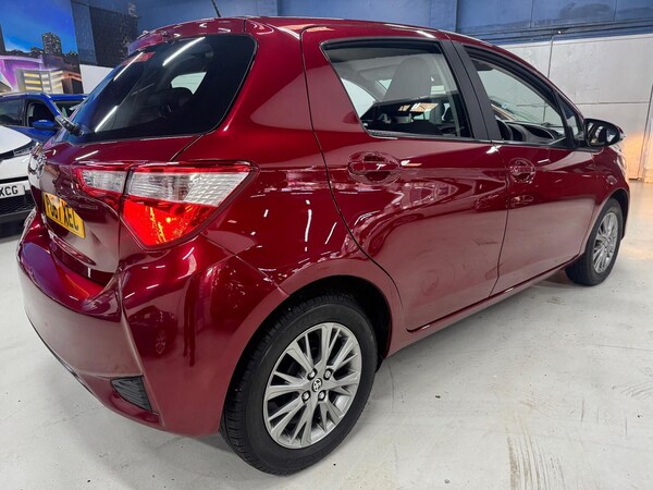 Used Toyota Yaris 2017 for sale - 76305592: Photo 4