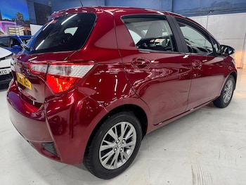 Used Toyota Yaris 2017 for sale - 76305592: Photo