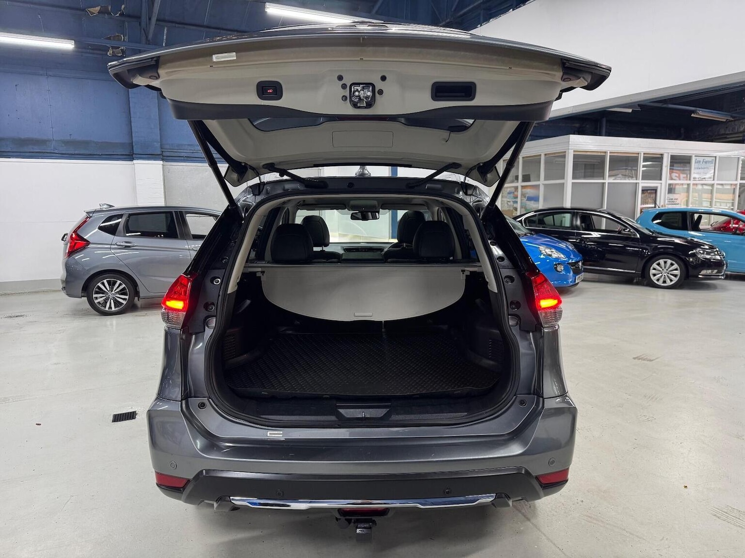 Used Nissan X-Trail 2017 for sale - 76369288: Photo 11