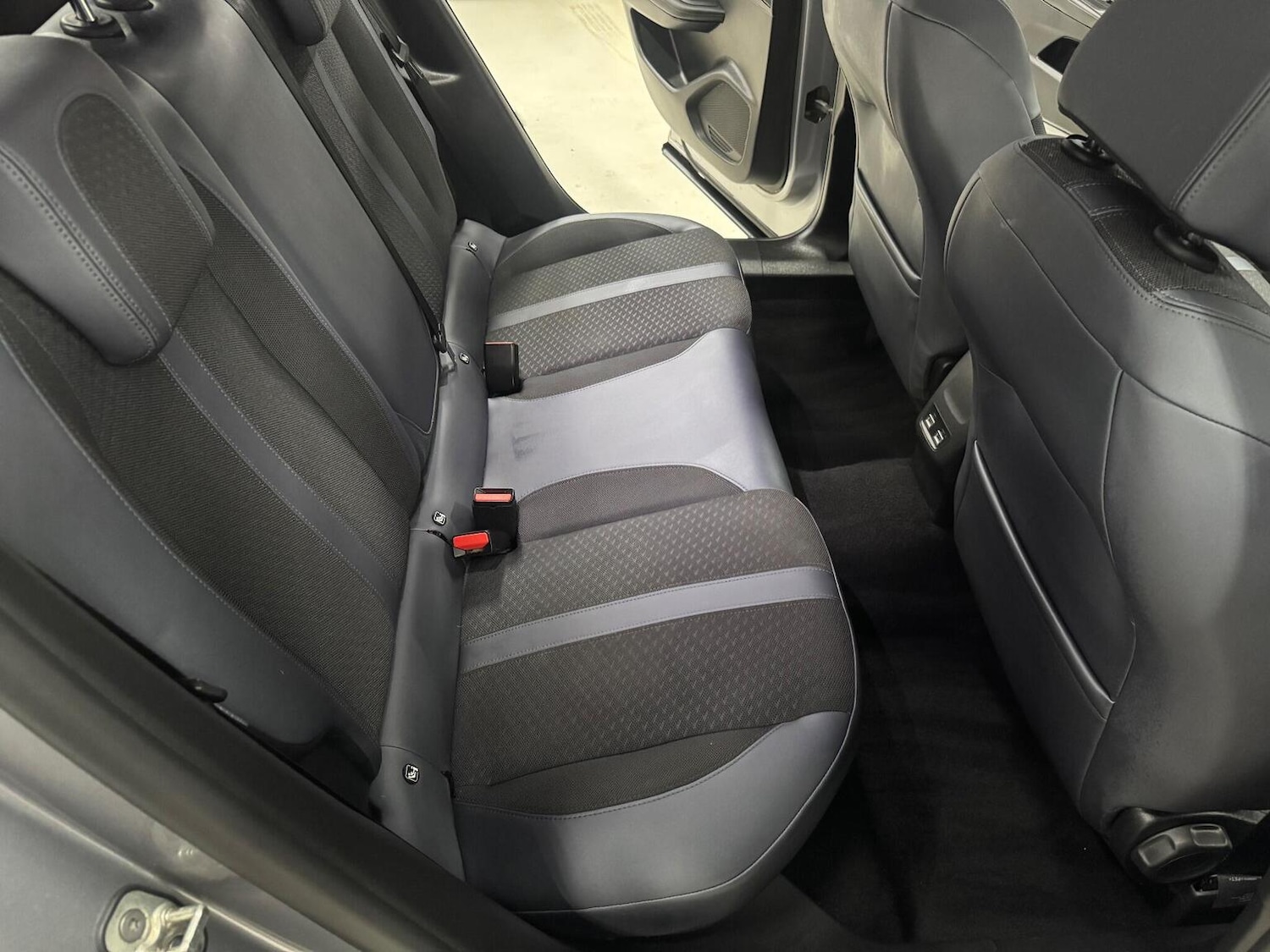 Used Peugeot 2008 2020 for sale - 76986849: Photo 19