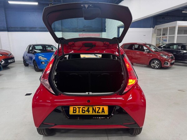Used Toyota AYGO 2014 for sale - 76305555: Photo 11