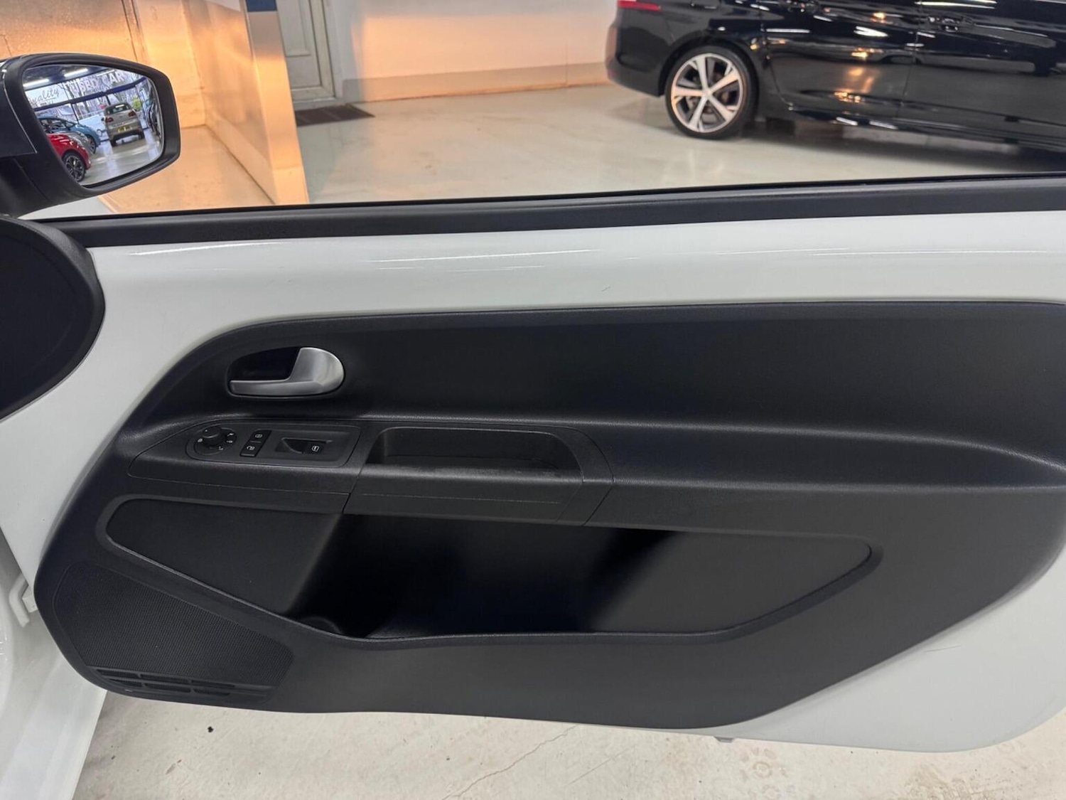 Used Volkswagen up! 2012 for sale - 77245269: Photo 18