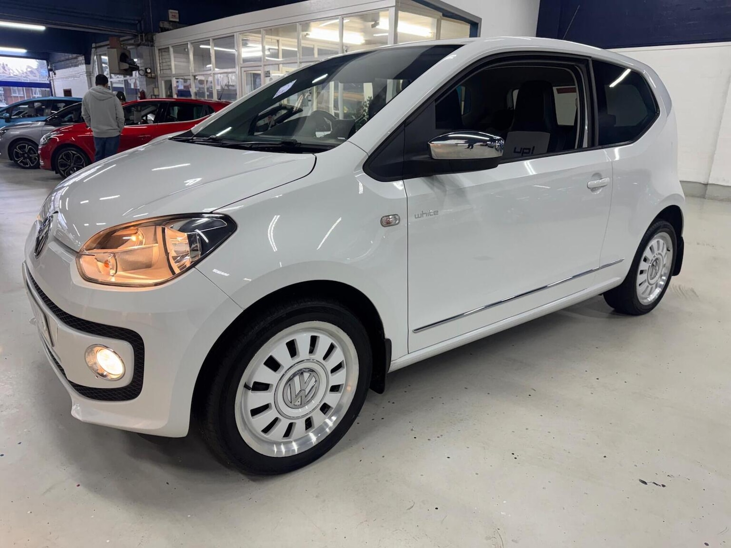 Used Volkswagen up! 2012 for sale - 77245269: Photo 6