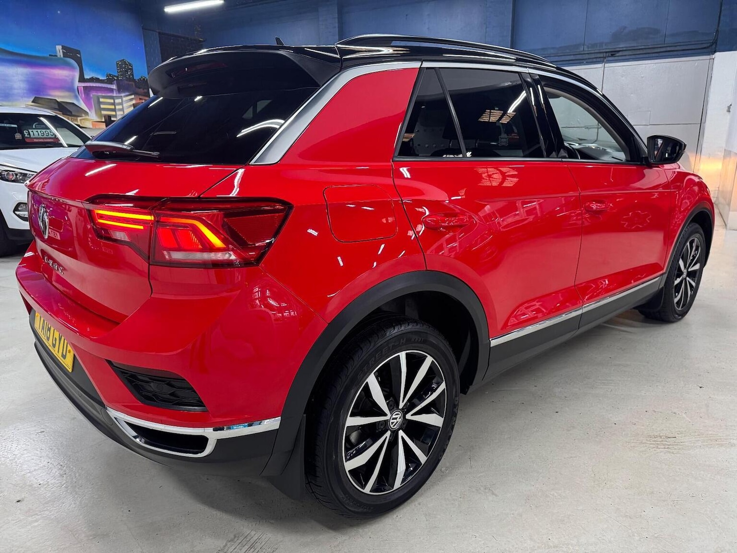 Used Volkswagen T-Roc 2018 for sale - 77107680: Photo 4