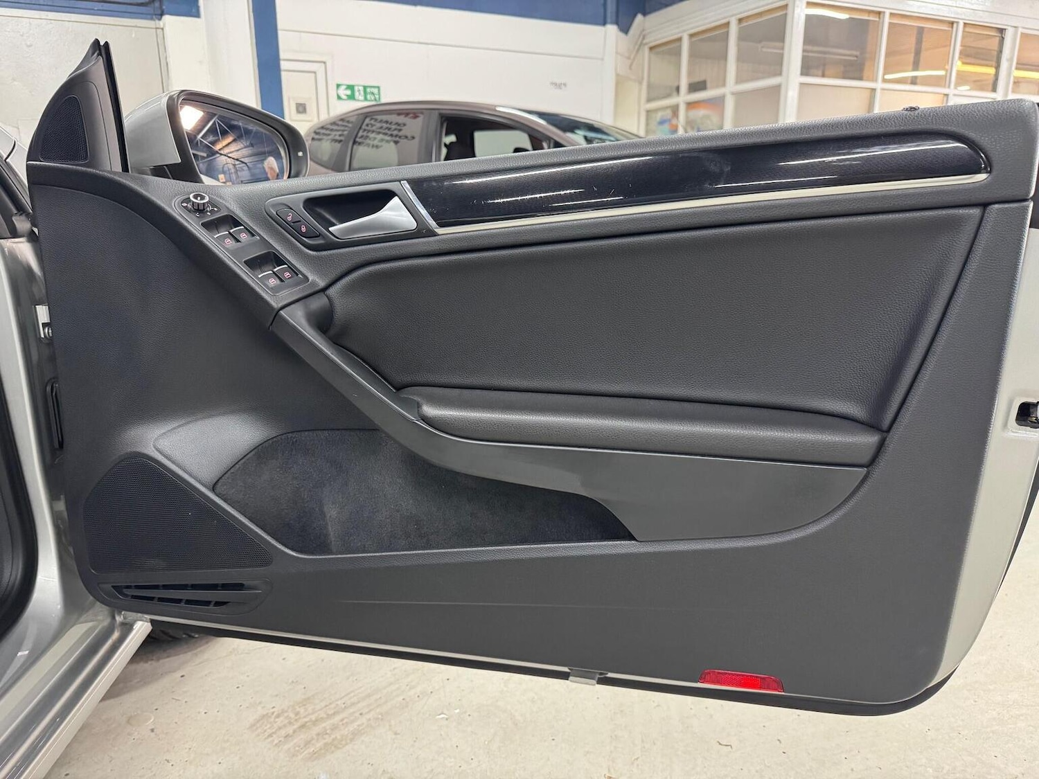 Used Volkswagen Golf 2014 for sale - 77107612: Photo 29