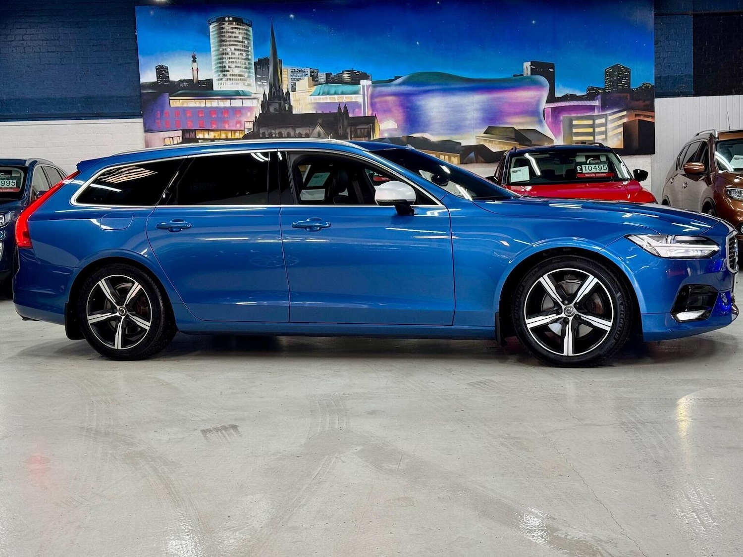 Used Volvo V90 2017 for sale - 77140766: Photo 2