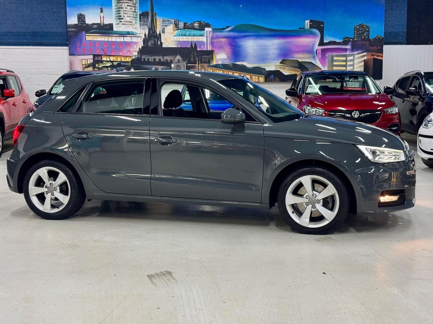 Used Audi A1 2016 for sale - 76911056: Photo 2