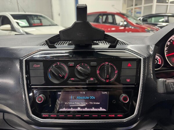Used Volkswagen up! 2018 for sale - 76305544: Photo 28
