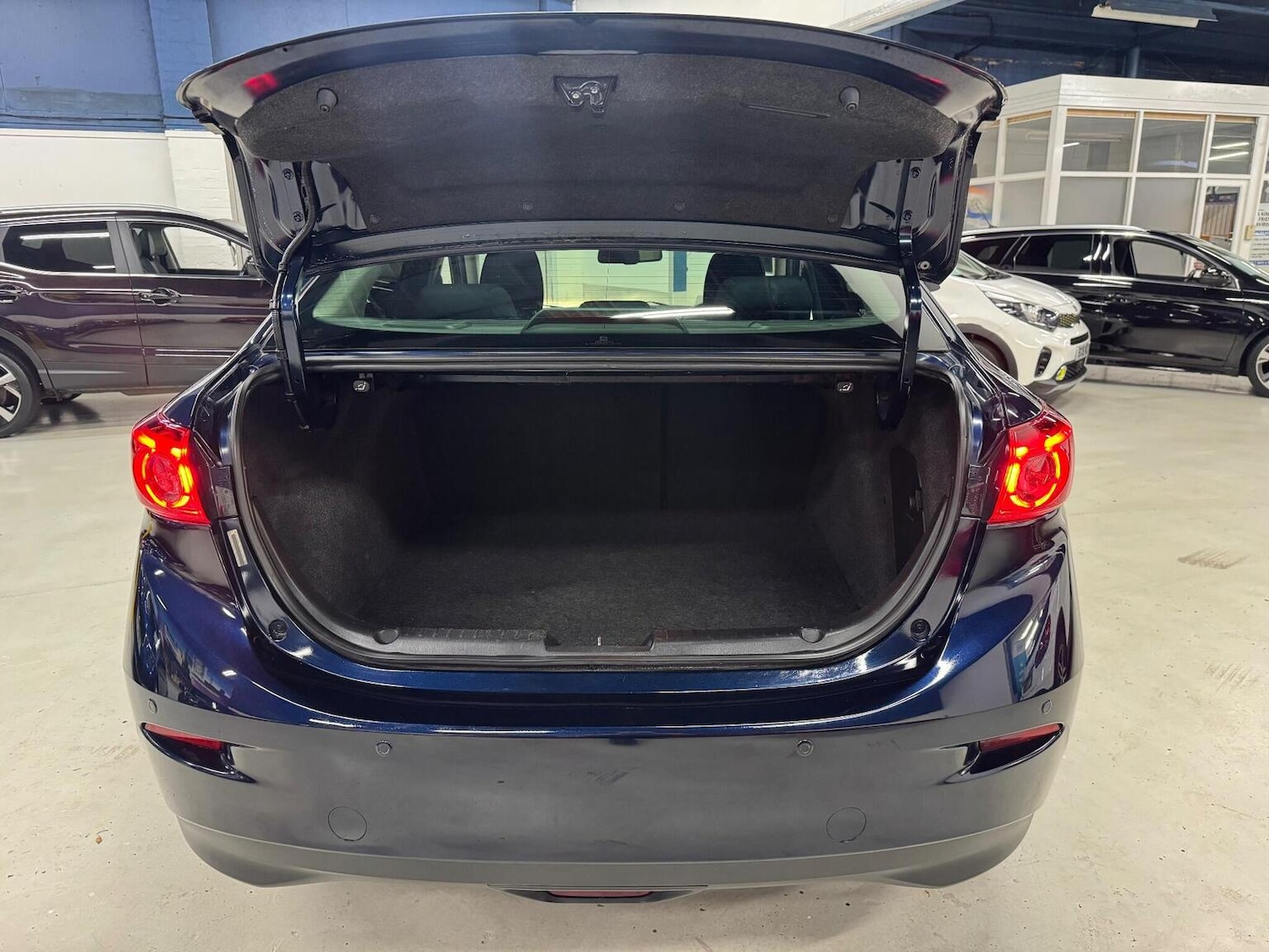 Used Mazda Mazda3 2014 for sale - 76751840: Photo 15