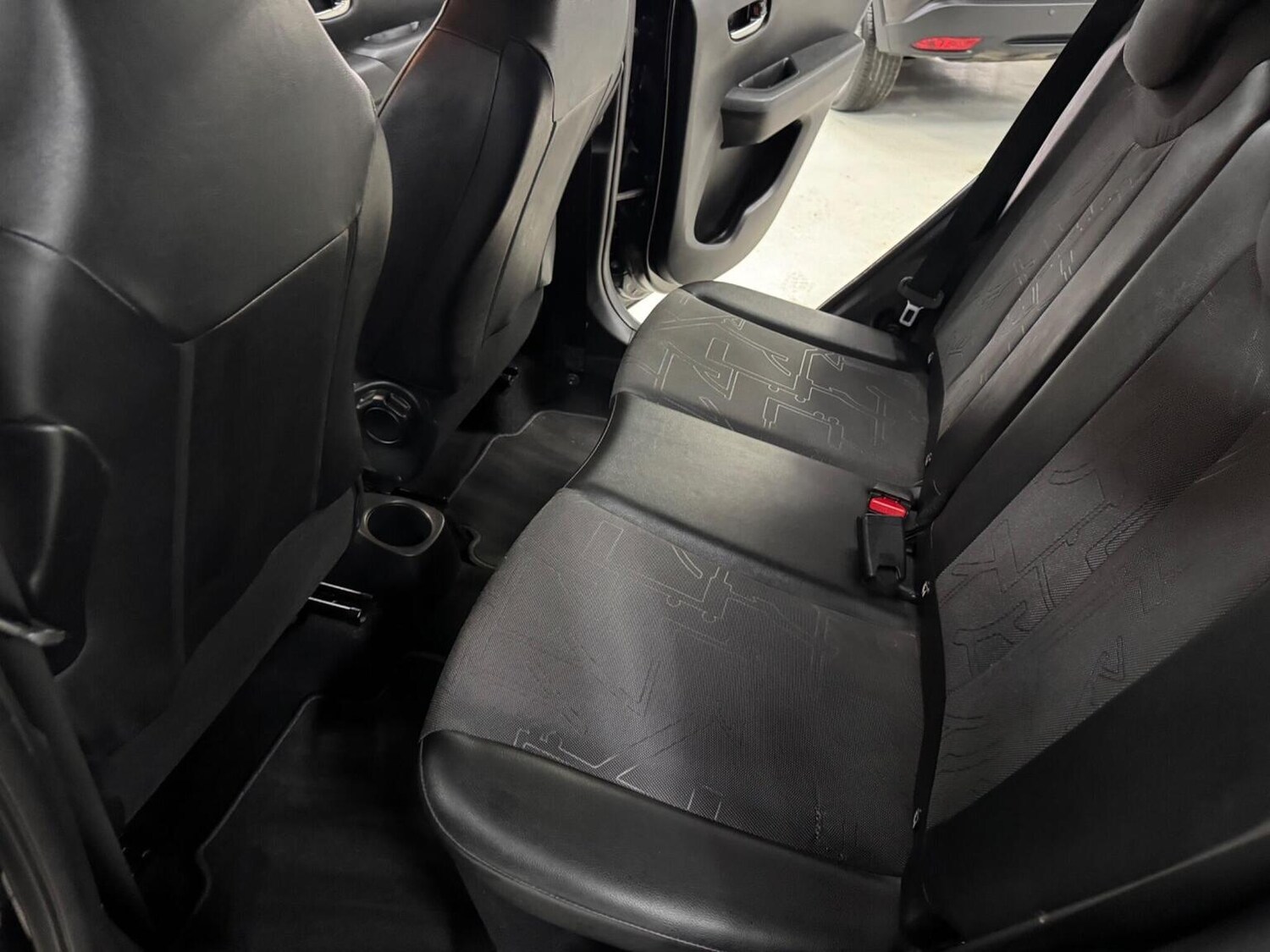 Used Toyota AYGO 2018 for sale - 77536014: Photo 17