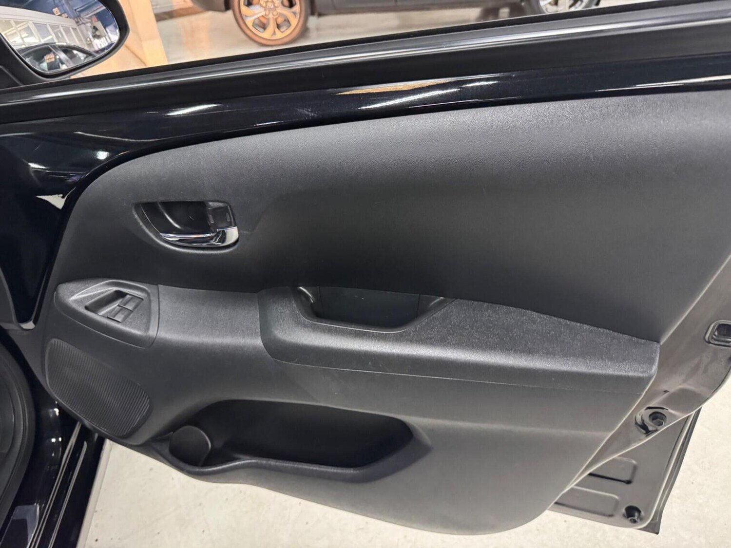 Used Toyota AYGO 2018 for sale - 77536014: Photo 27