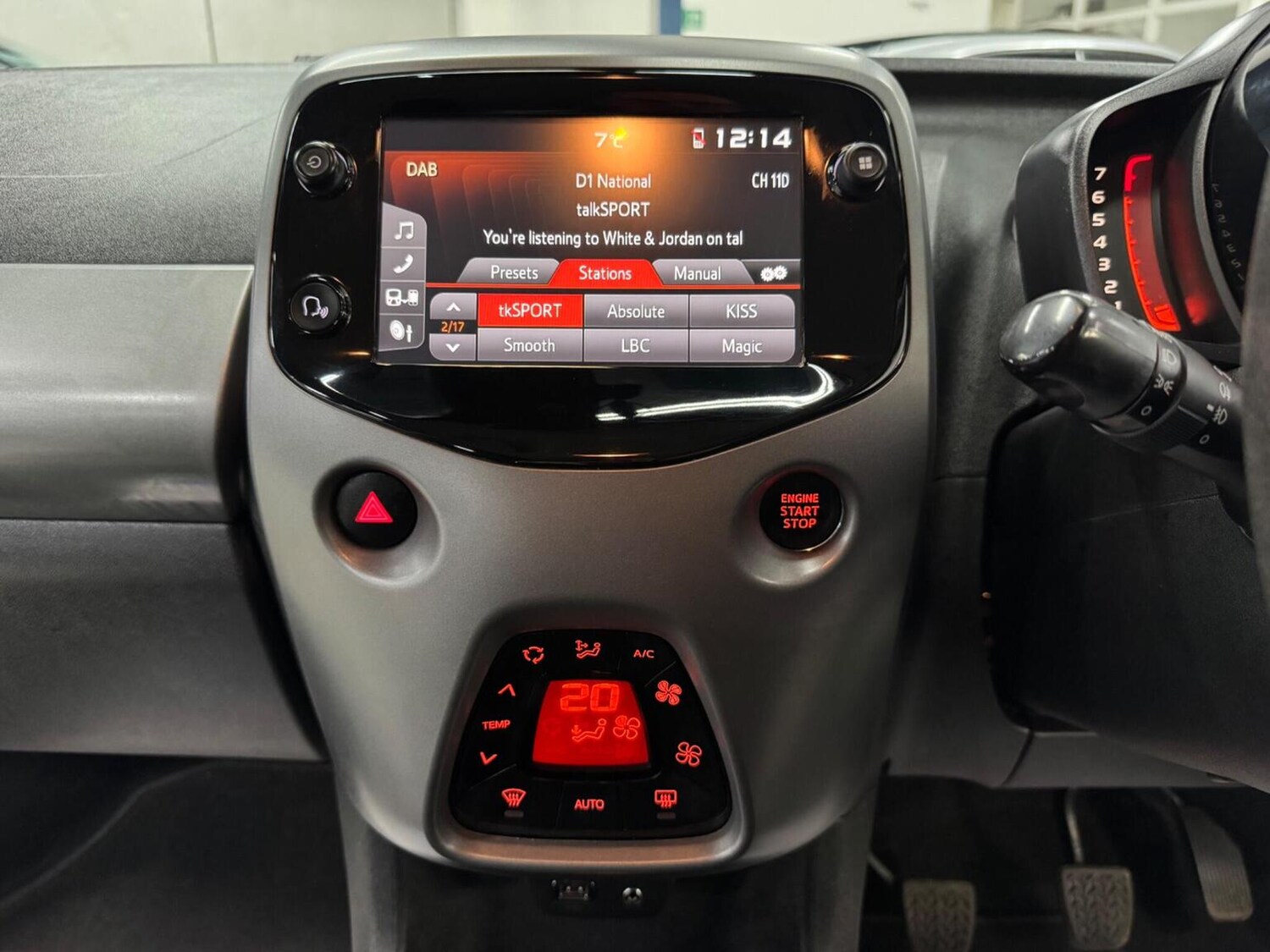 Used Toyota AYGO 2018 for sale - 77536014: Photo 32