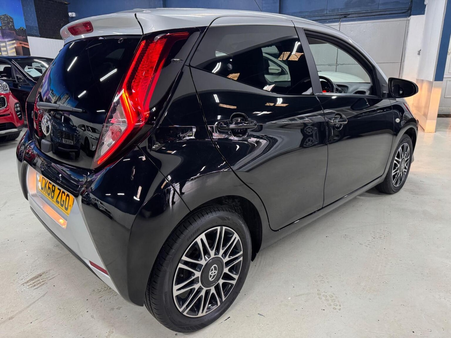 Used Toyota AYGO 2018 for sale - 77536014: Photo 4