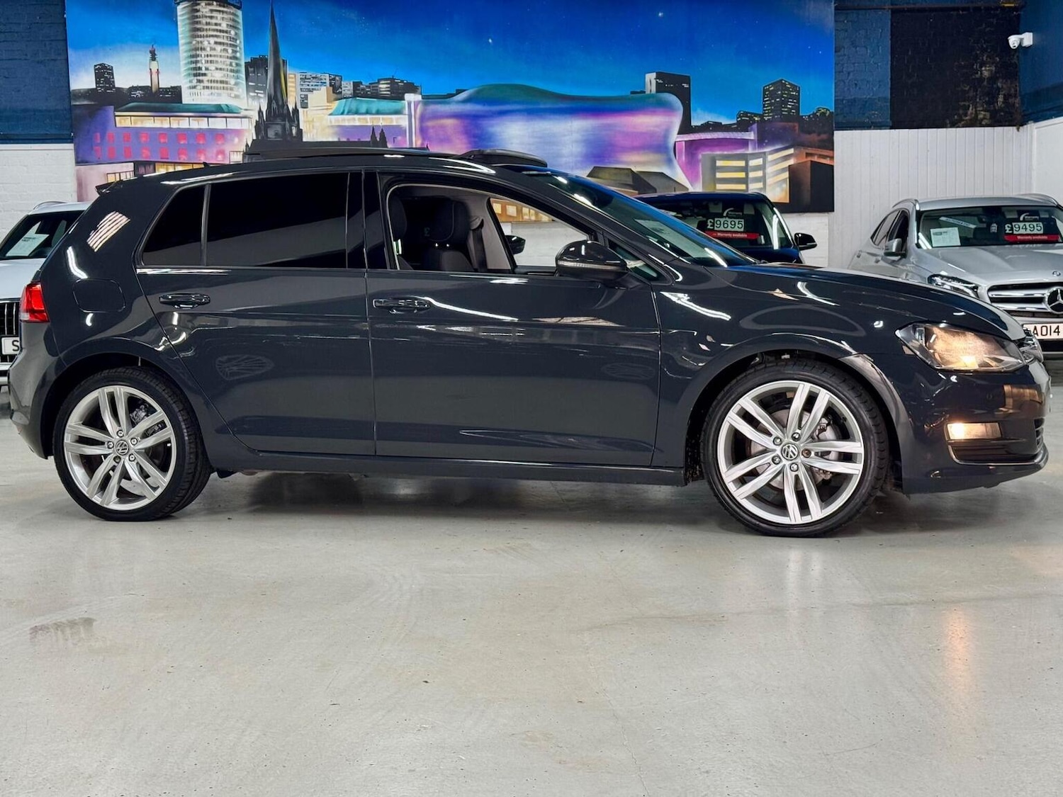 Used Volkswagen Golf 2016 for sale - 78070482: Photo 2