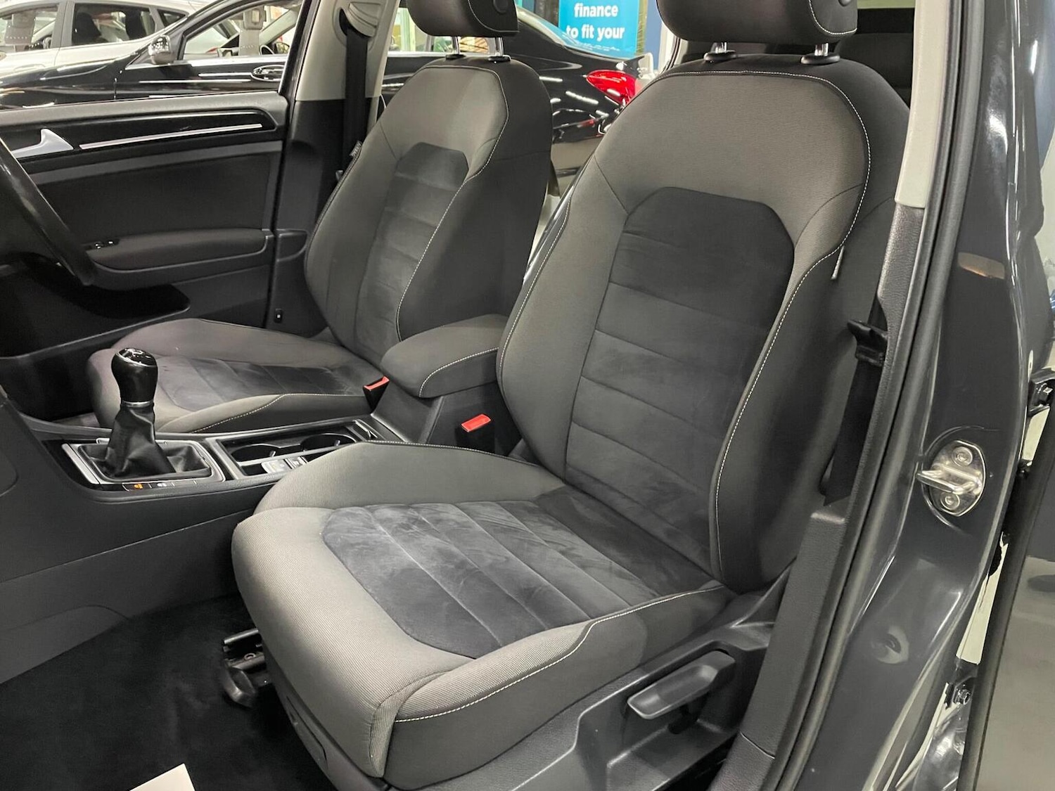 Used Volkswagen Golf 2016 for sale - 78070482: Photo 31