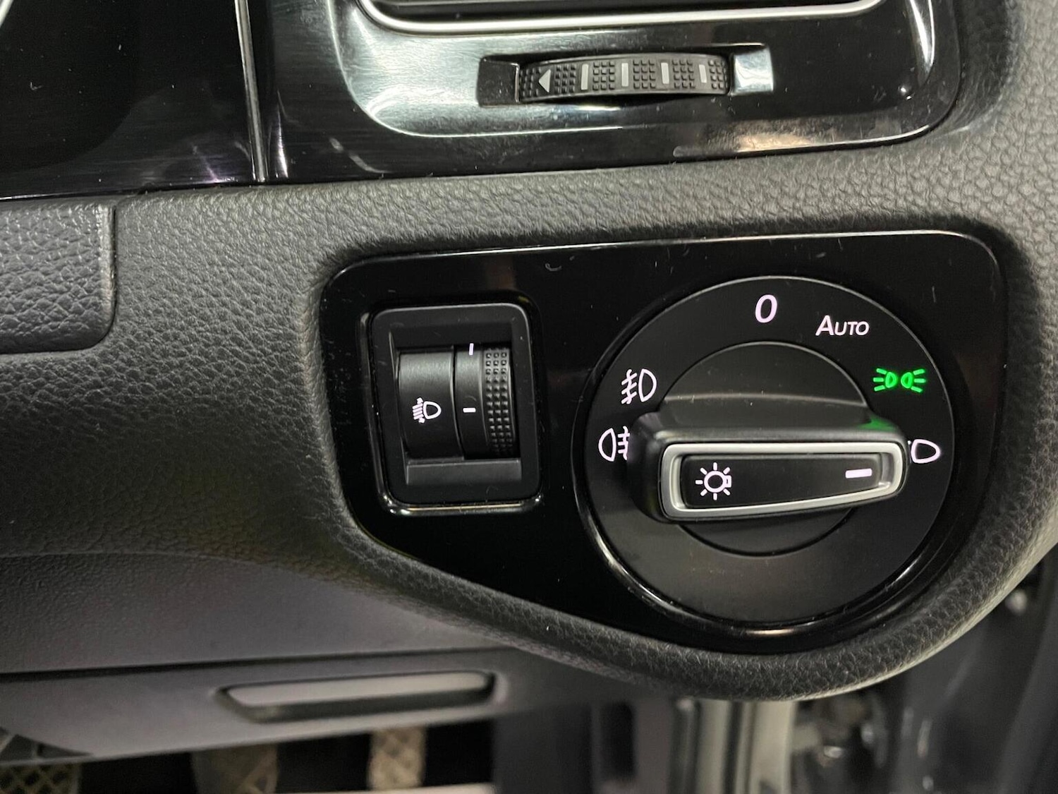 Used Volkswagen Golf 2016 for sale - 78070482: Photo 37