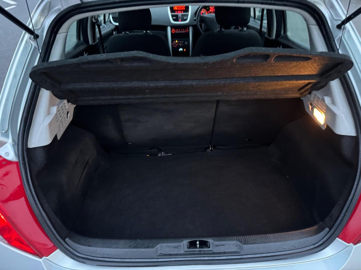 Used Peugeot 207 2011 for sale - 77465680: Photo 9