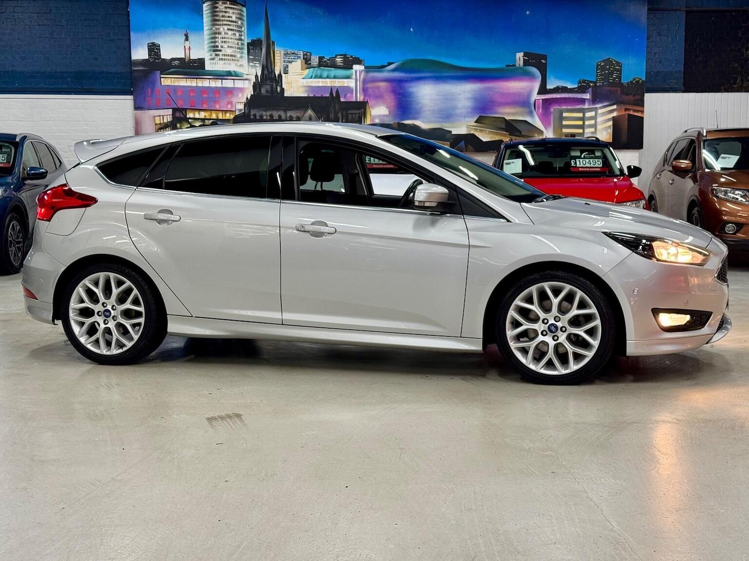 Used Ford Focus 2015 for sale - 77135902: Photo 2