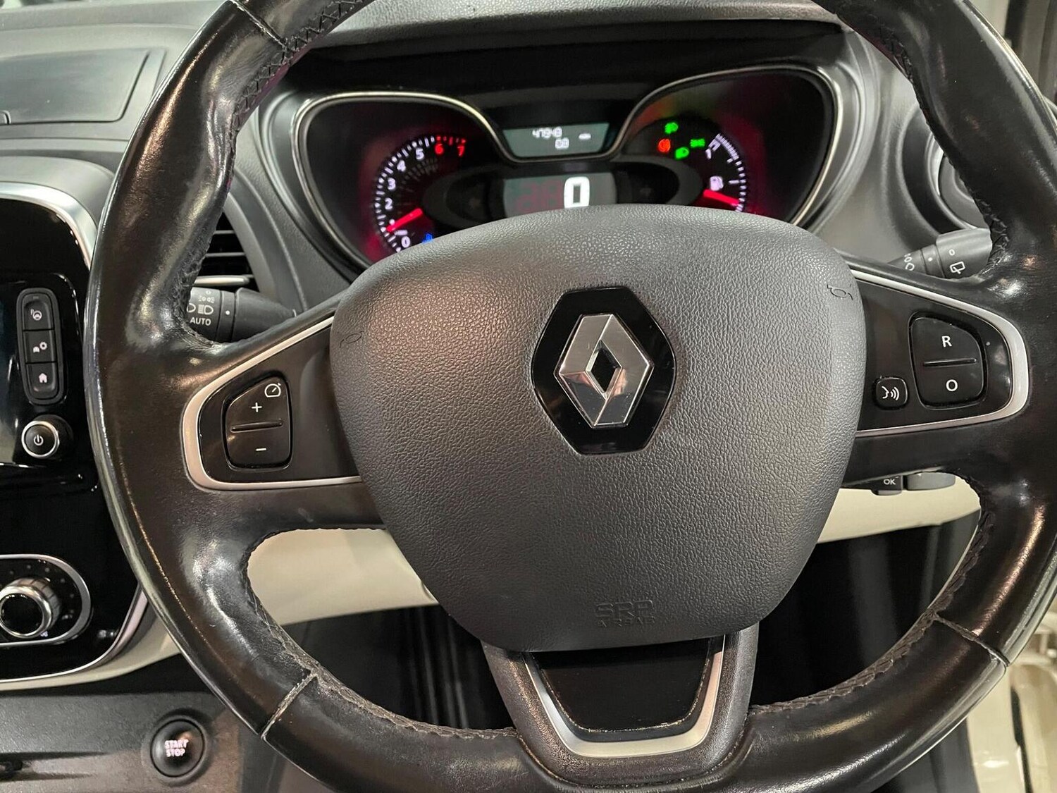 Used Renault Captur 2018 for sale - 77650055: Photo 12