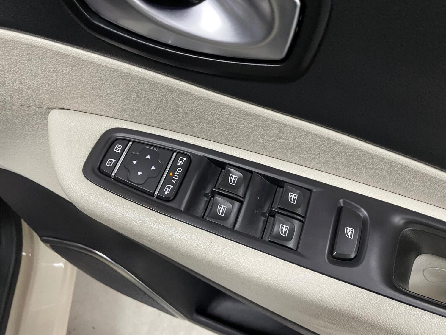 Used Renault Captur 2018 for sale - 77650055: Photo 24