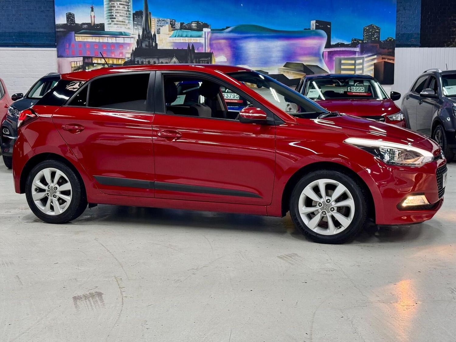 Used Hyundai i20 2015 for sale - 76807284: Photo 2