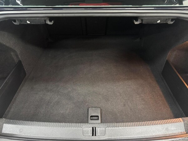Used Volkswagen Passat 2013 for sale - 76305479: Photo 11